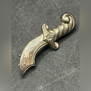 Beau Sterling Vintage Sterling Silver Dagger Knife Sword Brooch Pin, Jewelry